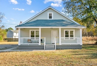 300 Wolf Trap Rd, Yorktown, VA 23692