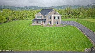 23 Quaker Hill Rd, Milton, NY 12547