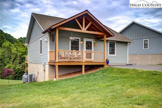 441 Townhomes Place Unit 19, Boone, NC 28607
