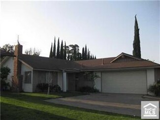 2302 S Artesia St, Santa Ana, CA 92704
