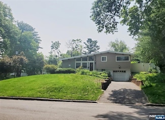 167 Belmont St, Englewood, NJ 07631