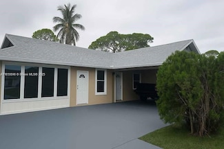 2425 Mohawk Ave, Fort Pierce, FL 34946