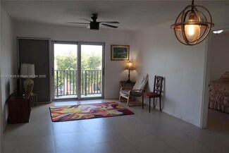 4705 NW 7th St Unit 4047, Miami, FL 33126