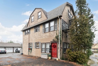 265 Glen Ave, Midland Park, NJ 07432