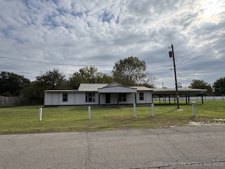 502 W Creek, Sallisaw, OK 74955
