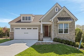 3102 Rose Ln, West Bloomfield Township, MI 48324