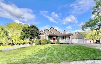 395 Westview Dr, Edwardsville, IL 62025