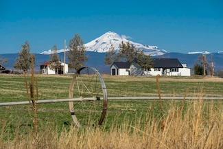 9440 SW Feather Dr, Culver, OR 97734