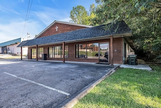 1213 W Gaines St Unit A, Lawrenceburg, TN 38464