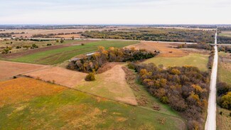 1639 Colorado Rd, Pomona, KS 66076