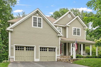 10 Londonderry Ln, Georgetown, MA 01833