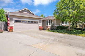 112 Syrah Ct, Cloverdale, CA 95425