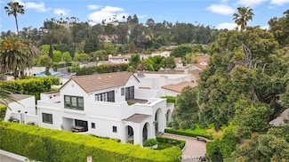 1901 N Oxford Ave, Los Angeles, CA 90027