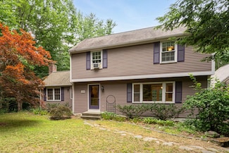 126 Town Farm Rd, New Boston, NH 03070