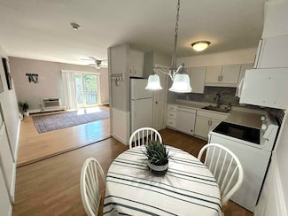 19 Chapel Hill Dr Unit 9, Plymouth, MA 02360