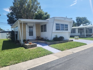 13 Saunders Ave, Largo, FL 33773