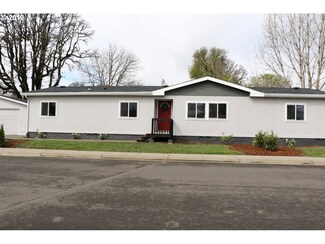 509 N 1st St, Carlton, OR 97111