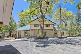 10820 Bonita Way, Wofford Heights, CA 93285