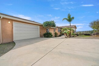 10106 Sierra Madre Rd, Spring Valley, CA 91977