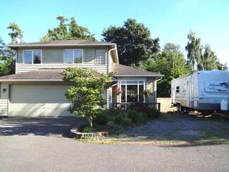1347 S 251st St, Des Moines, WA 98198