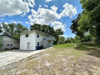 2922 Arlington St, Sarasota, FL 34239