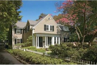 93 Homer St, Newton Center, MA 02459