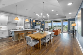 1 Hill Farm Rd Unit 302, North Oaks, MN 55127