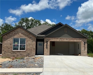 309 W Hondo St, Siloam Springs, AR 72761