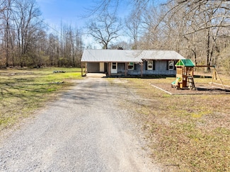 364 Growden Ln, Tullahoma, TN 37388