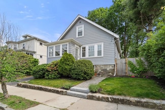26 Edgebrook Rd, West Roxbury, MA 02132