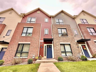 316 S Saint Peter St Unit 3, South Bend, IN 46617
