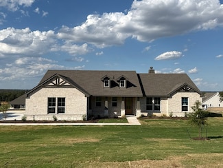 400 Ct, Springtown, TX 76082