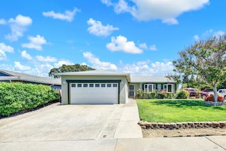 1199 Creekside Dr, Vacaville, CA 95687