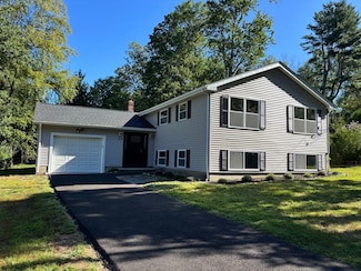 329 Gorwin Dr, Holliston, MA 01746