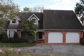 3013 Westdale Rd, Lawrence, KS 66049