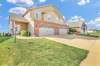 3408 Boulder Ridge Dr, Champaign, IL 61822