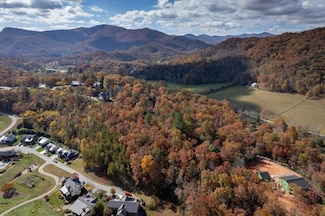 181 Lavender Way, Cullowhee, NC 28723