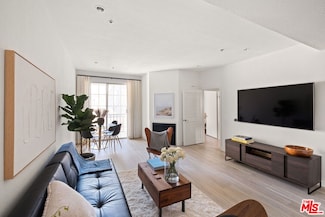 585 N Rossmore Ave Unit 506, Los Angeles, CA 90004