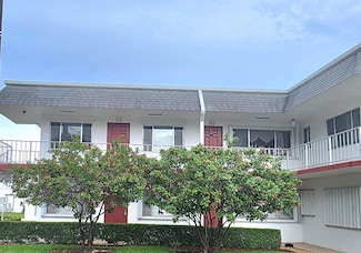 3200 Lake Osborne Dr Unit 212, Lake Worth Beach, FL 33461