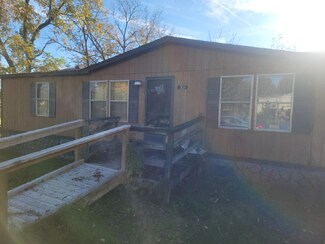 301 5th St, New Castle, VA 24127