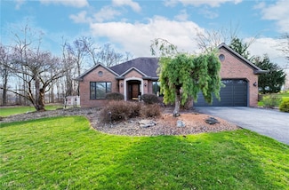 68 Red Grouse Ct, Youngstown, OH 44511
