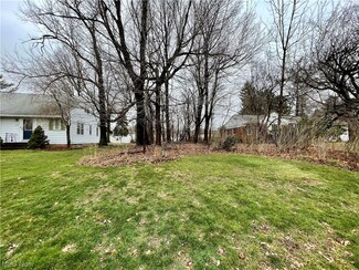 4875 Monticello Blvd, Cleveland, OH 44143