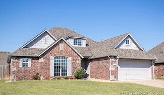 1716 W Charleston St, Broken Arrow, OK 74011