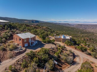 104 Red Rock Rd, La Luz, NM 88337