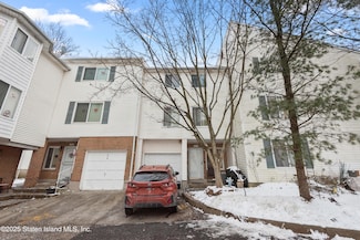 192 Jamie Ln, Staten Island, NY 10312