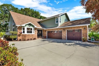 7591 Harbor View Way, Seminole, FL 33776