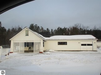 15268 Honor Hwy, Interlochen, MI 49643