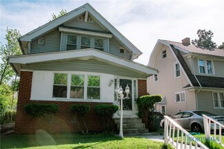 1433 Schuyler Rd, Toledo, OH 43612