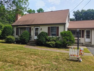 25 Carroll Dr, Westfield, MA 01085