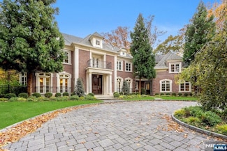 10 Berkery Place, Alpine, NJ 07620